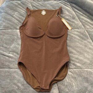 SKIMS body suit, brand new, soft and stretchy,